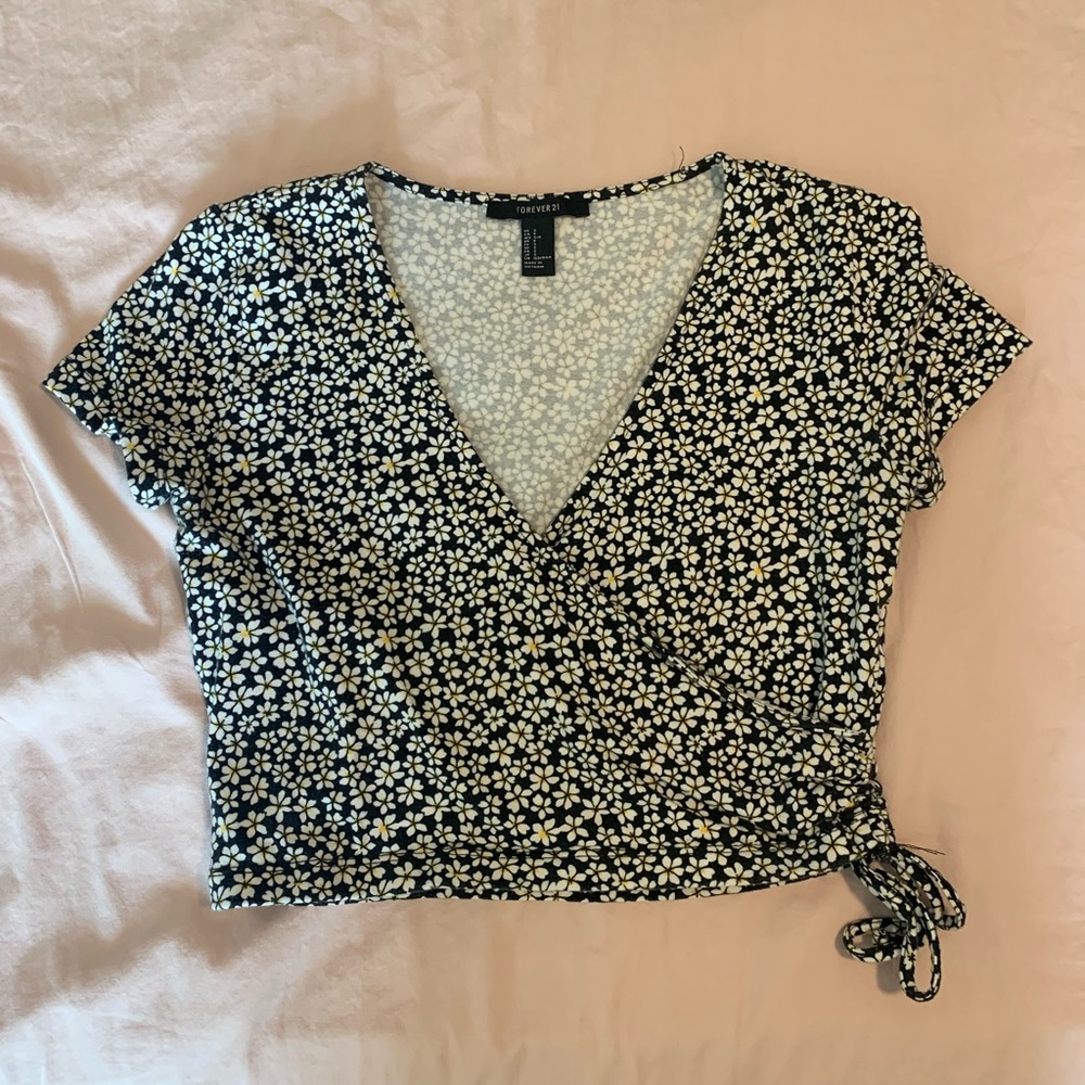 FOREVER 21 V-NECK FLORAL CROP TOP (NOT SOLD)